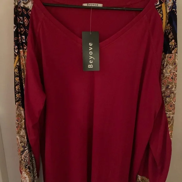NWT BEYOVE - WMS TOP LONG SLEEVES V NECK size large - Picture 9 of 14